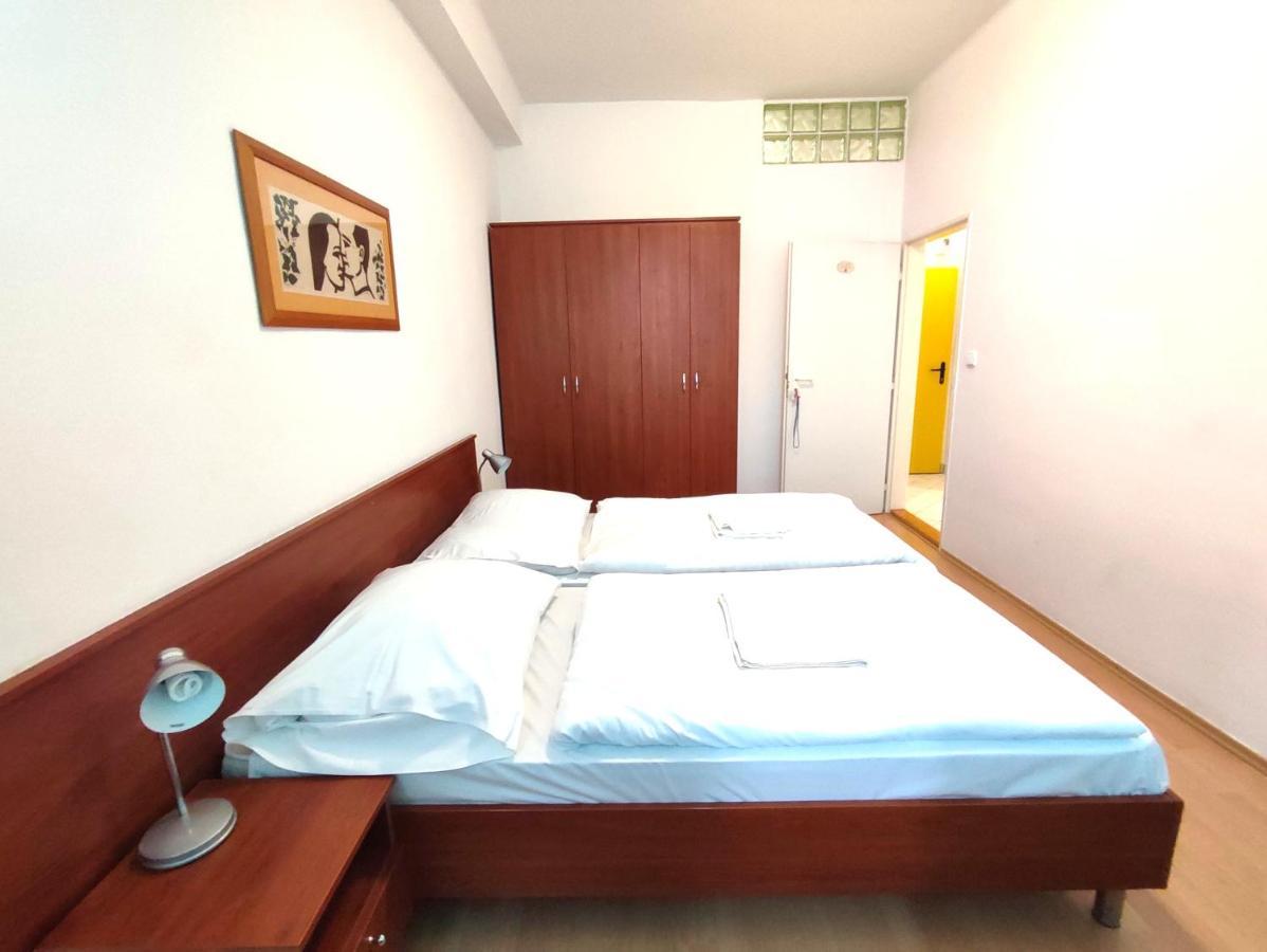 Hotel Jurki Dom Bratislava Luaran gambar