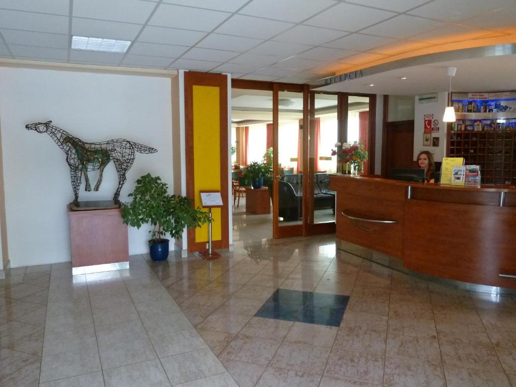 Hotel Jurki Dom Bratislava Luaran gambar